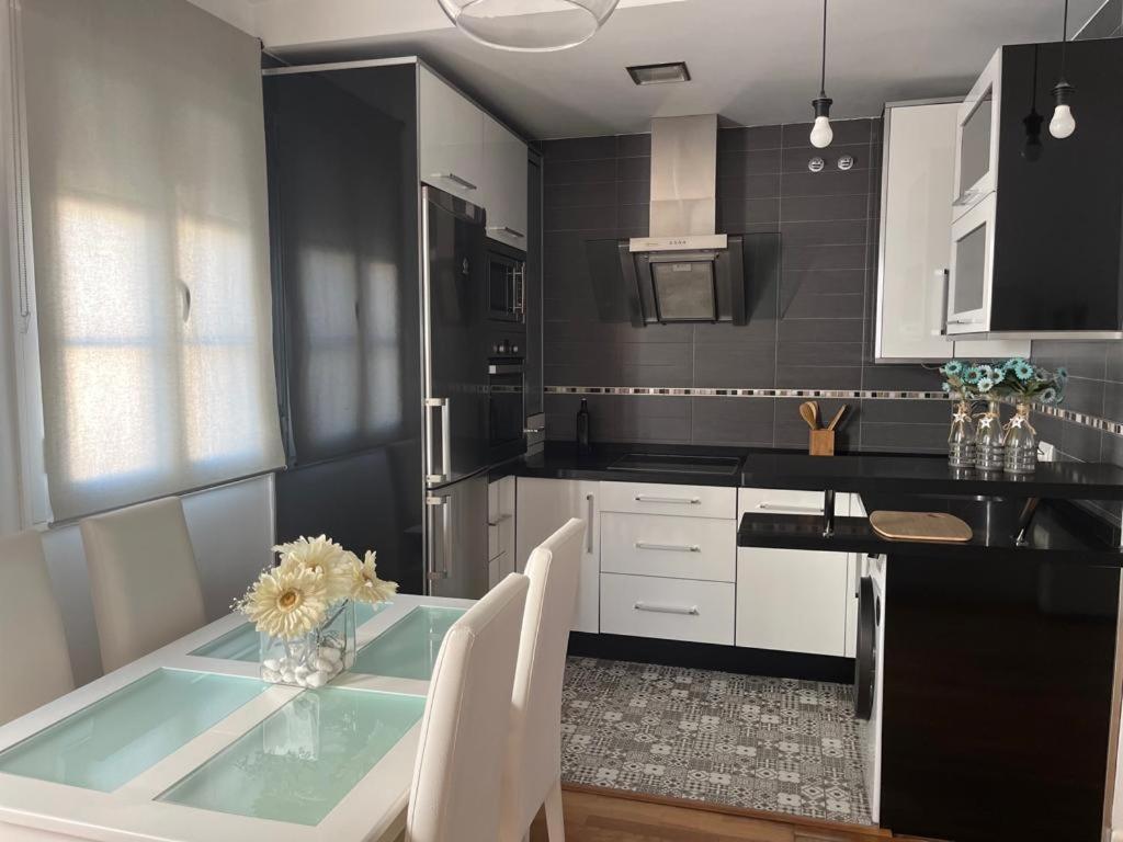 Atico Con Terraza- Solarium Apartment Écija Екстериор снимка
